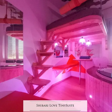 4roomz Nocleg ze śniadaniem 3*