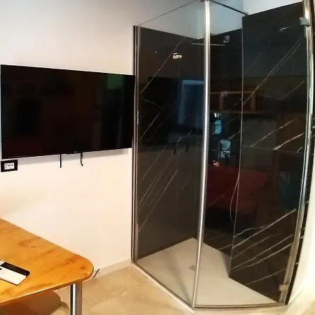 4roomz Nocleg ze śniadaniem