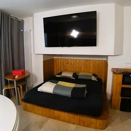 Nocleg ze śniadaniem 4roomz Bolonia