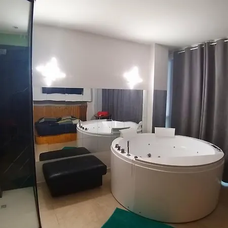 4roomz Nocleg ze śniadaniem Bolonia